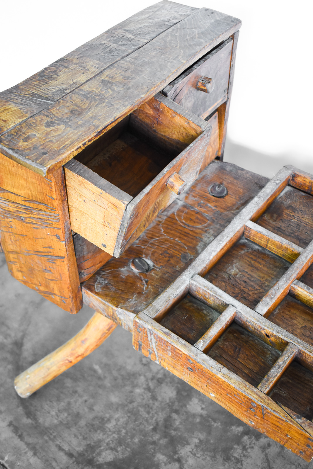 AMERICAN PINE COBBLERS' WORKBENCH