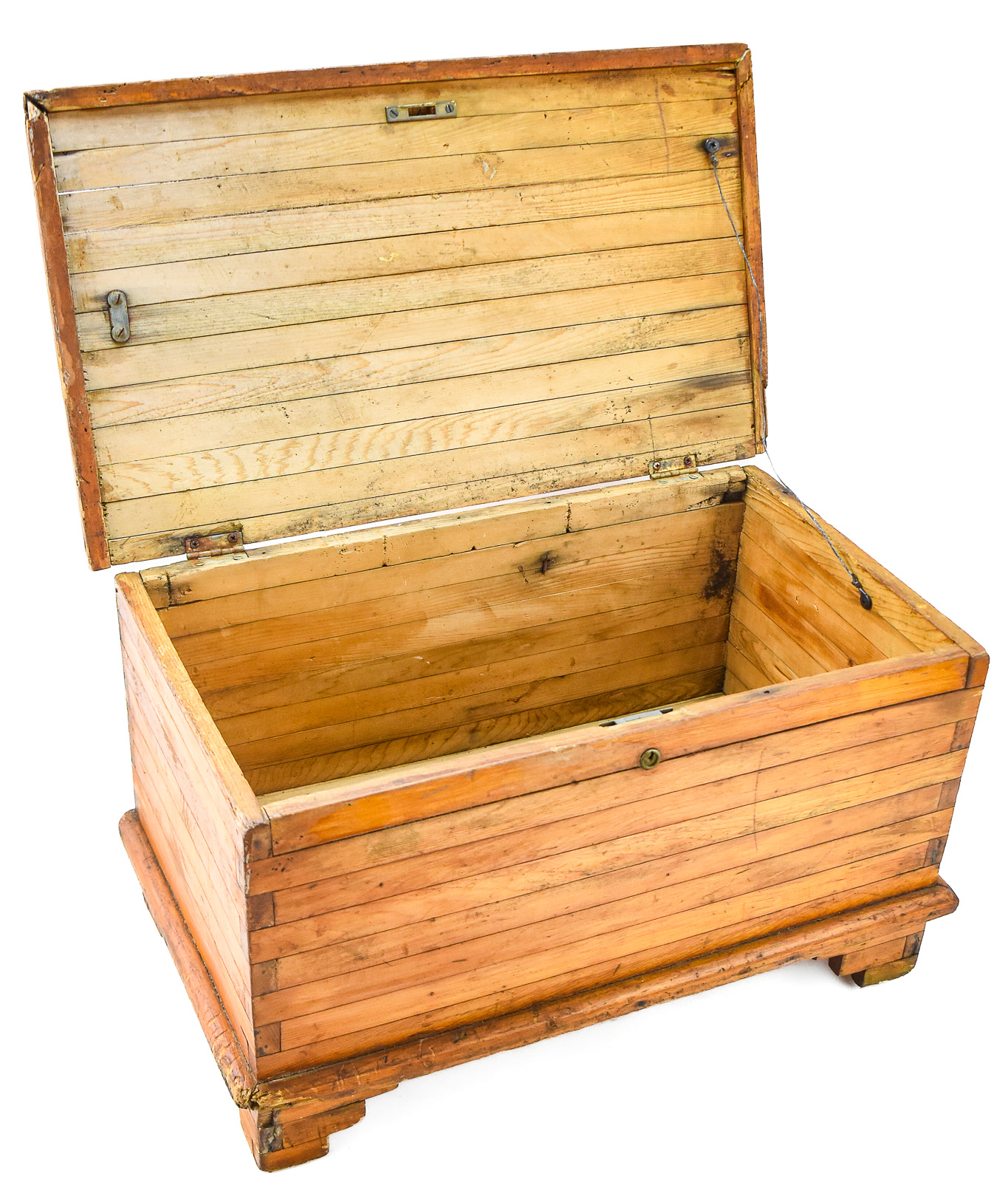 SLATTED PINE STORAGE CHEST