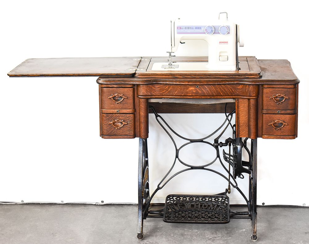 JANOME 712T TREADLE SEWING MACHINE WITH NEW HOME "SERIES A" SEWING TABLE
