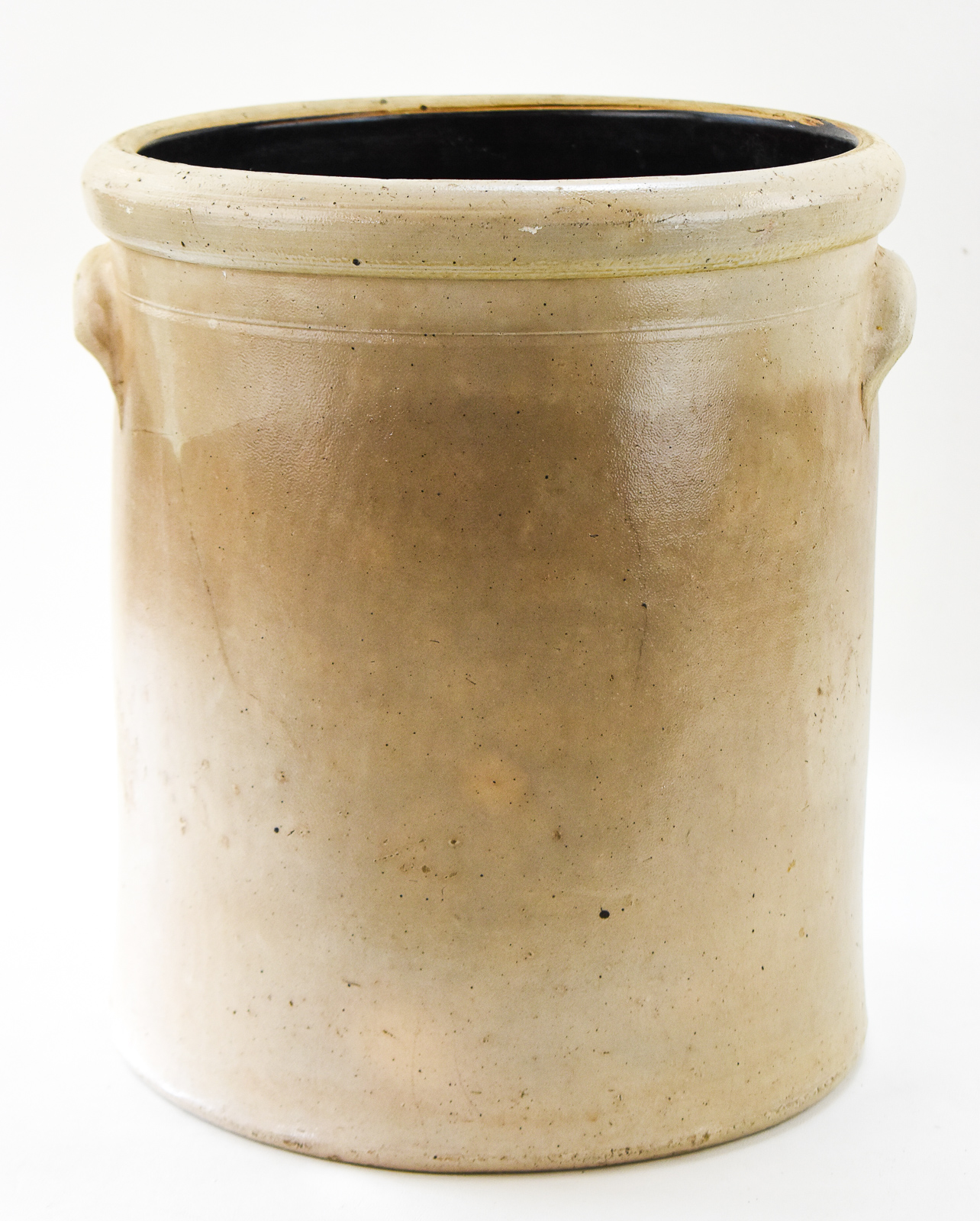 MACOMB POTTERY COMPANY EIGHT-GALLON SALT-GLAZED STONEWARE CROCK