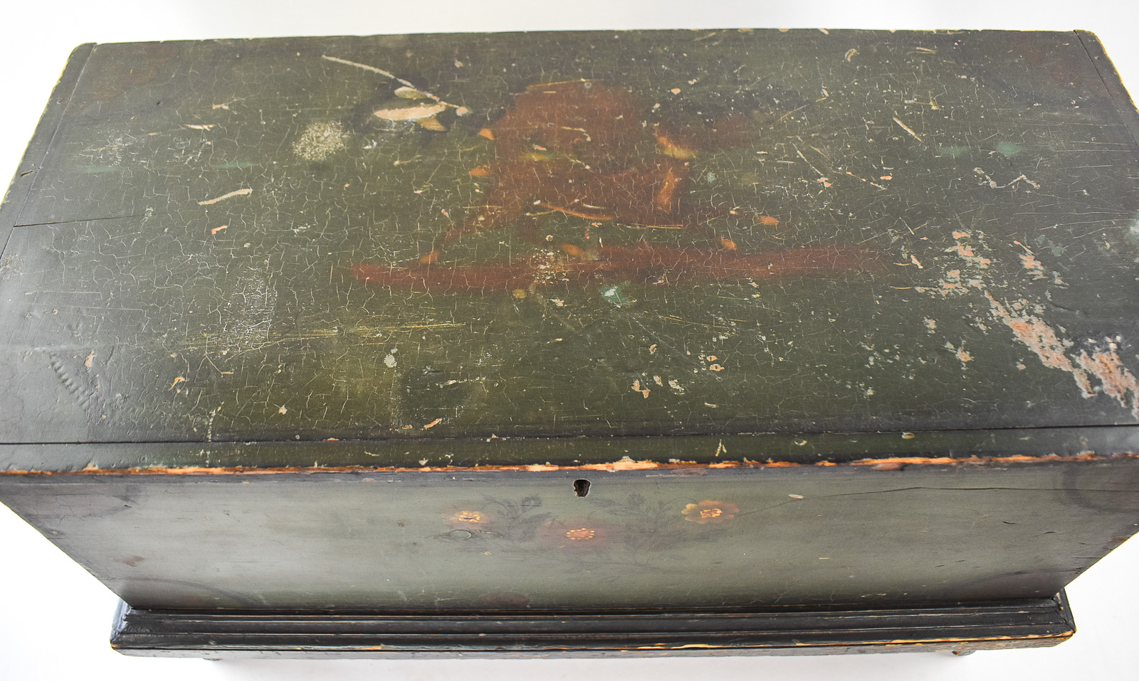 INSCRIBED 1828 AMERICAN FOLK ART PAINTED BLANKET CHEST