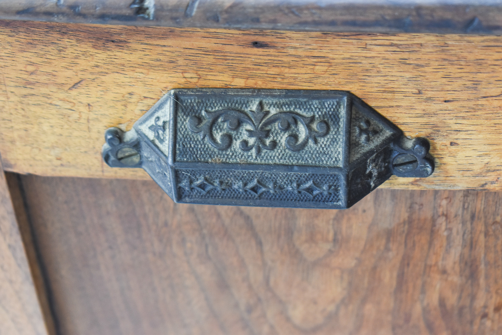AMERICAN MULTI-DRAWER OAK APOTHECARY CABINET