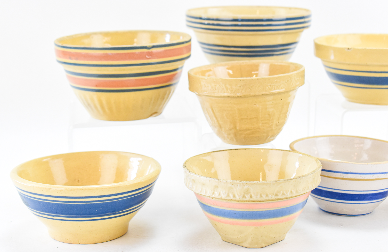 ASSORTMENT OF EIGHT YELLOW WARE MIXING BOWLS: MCCOY AND HULL POTTERY