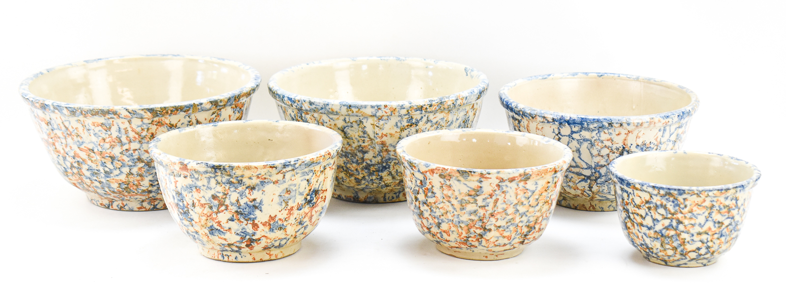RED WING POTTERY (ATTR.) COBALT AND RUST SPONGEWARE MIXING BOWLS
