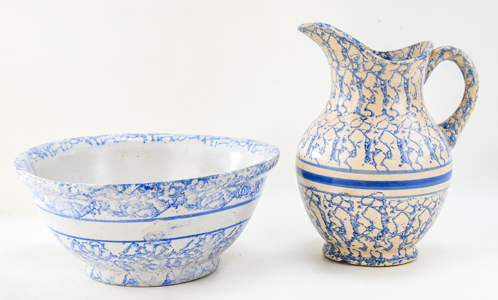 BLUE SPONGEWARE WATER PITCHER AND BASIN SET