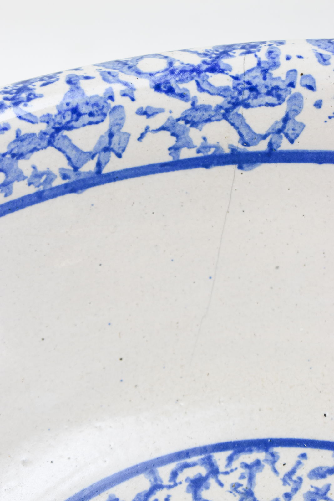 BLUE SPONGEWARE WATER PITCHER AND BASIN