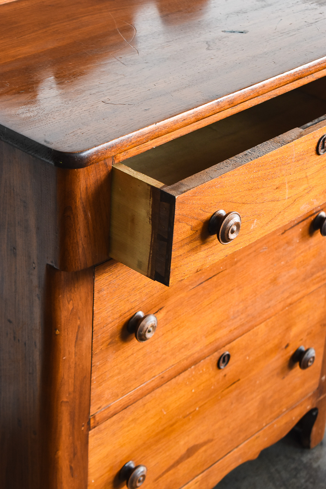 AMERICAN PINE WASHSTAND