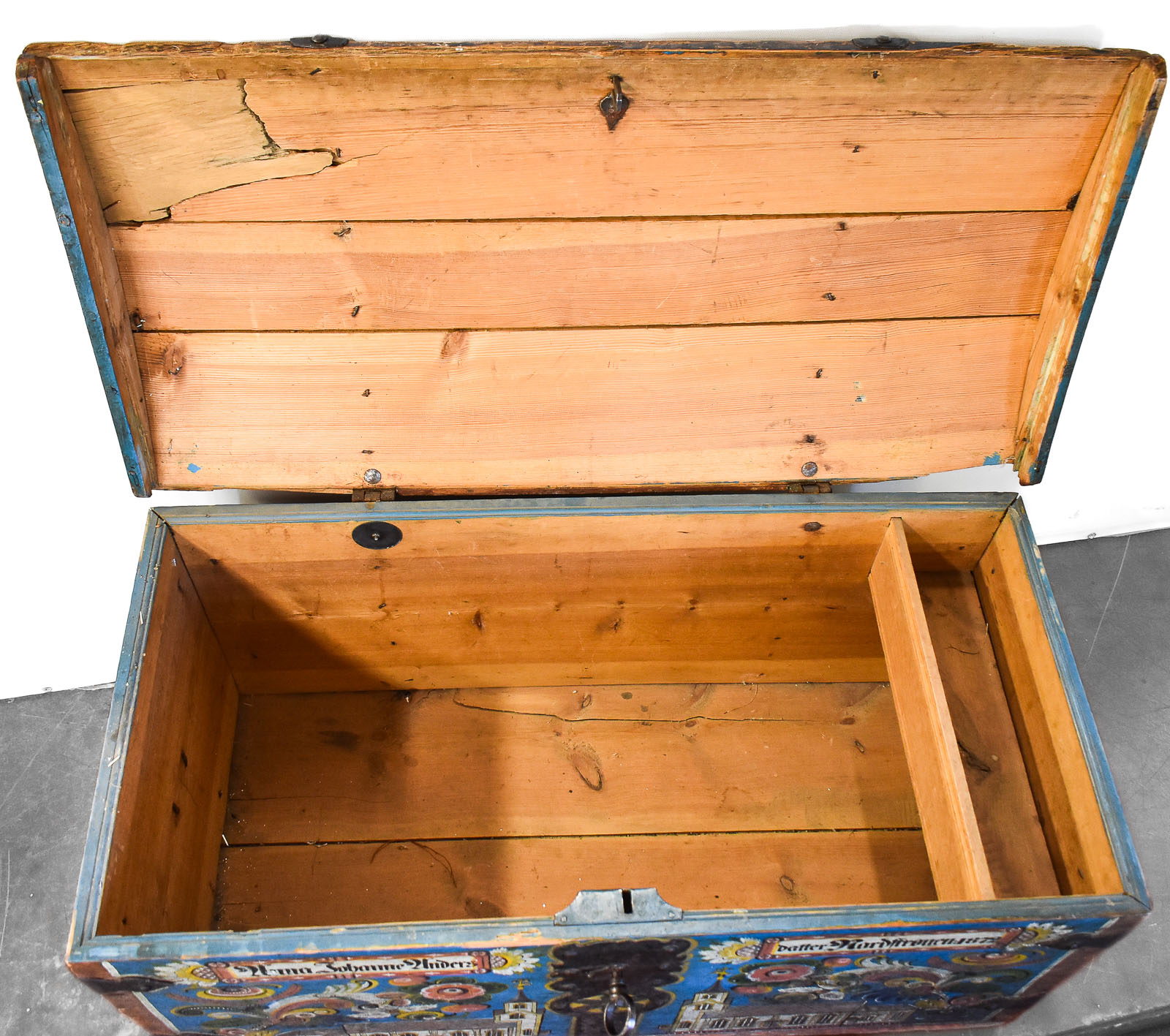 1872 INSCRIBED NORWEGIAN OS-STYLE ROSEMAILING FOLK ART DOWRY CHEST