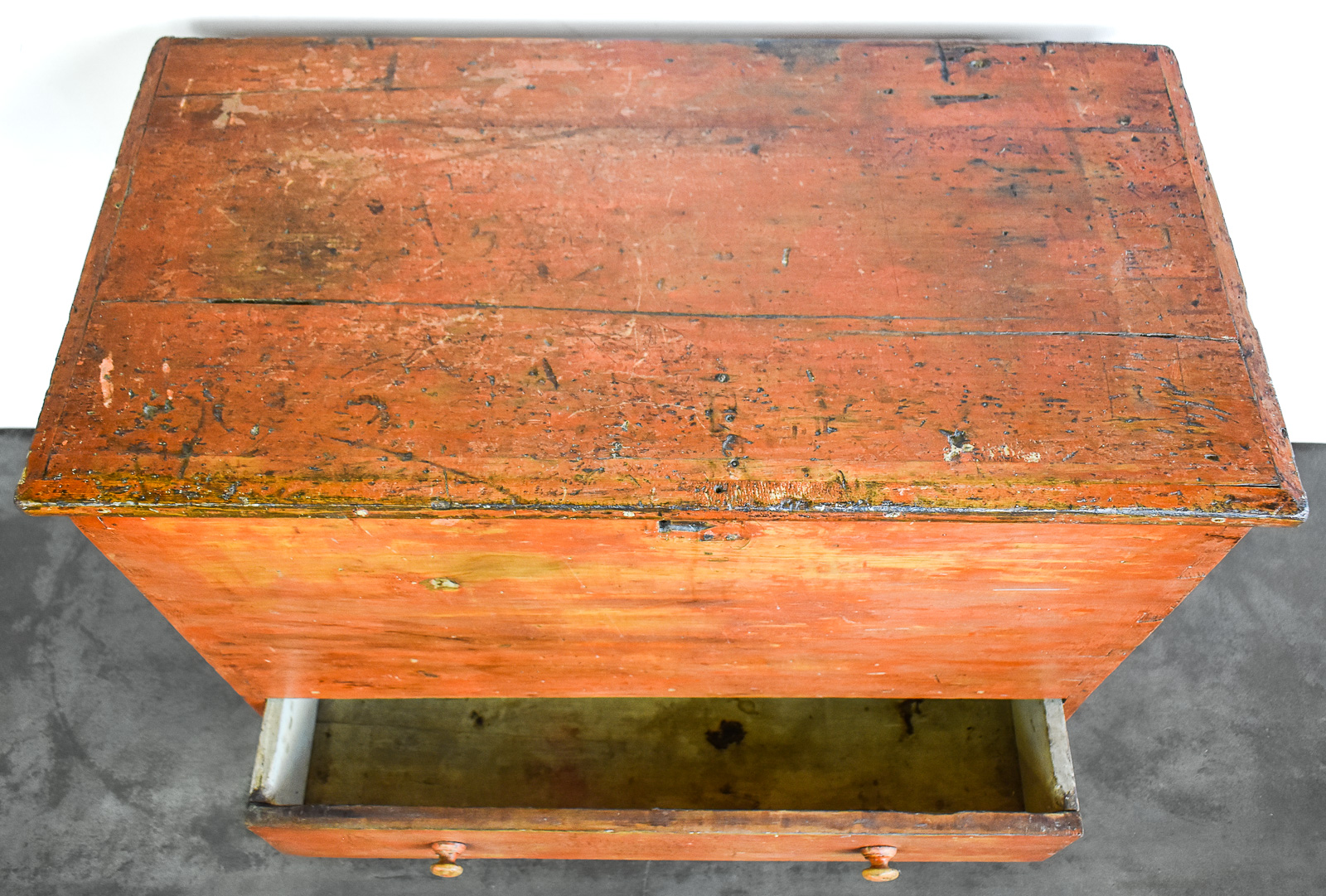 EARLY AMERICAN PAINTED PINE BLANKET CHEST