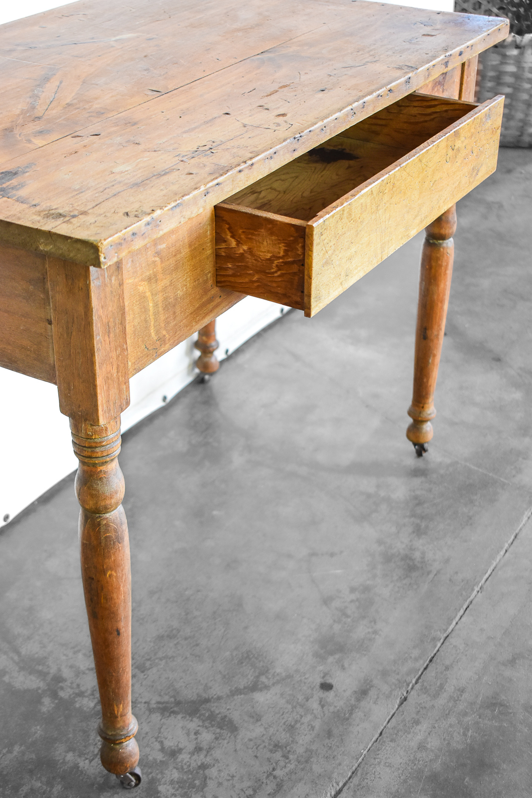 PRIMITIVE COUNTRY PINE KITCHEN WORK TABLE