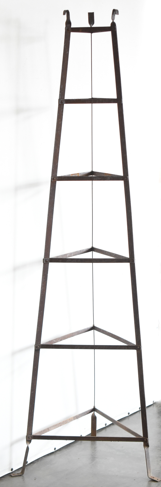 ENCLUME (ATTR.) FRENCH STYLE FREESTANDING FIVE-TIER CORNER POT STAND