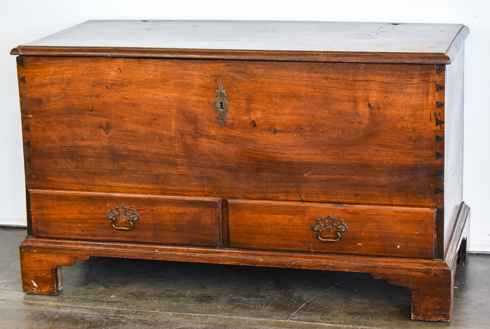 AMERICAN CHIPPENDALE-STYLE BLANKET CHEST