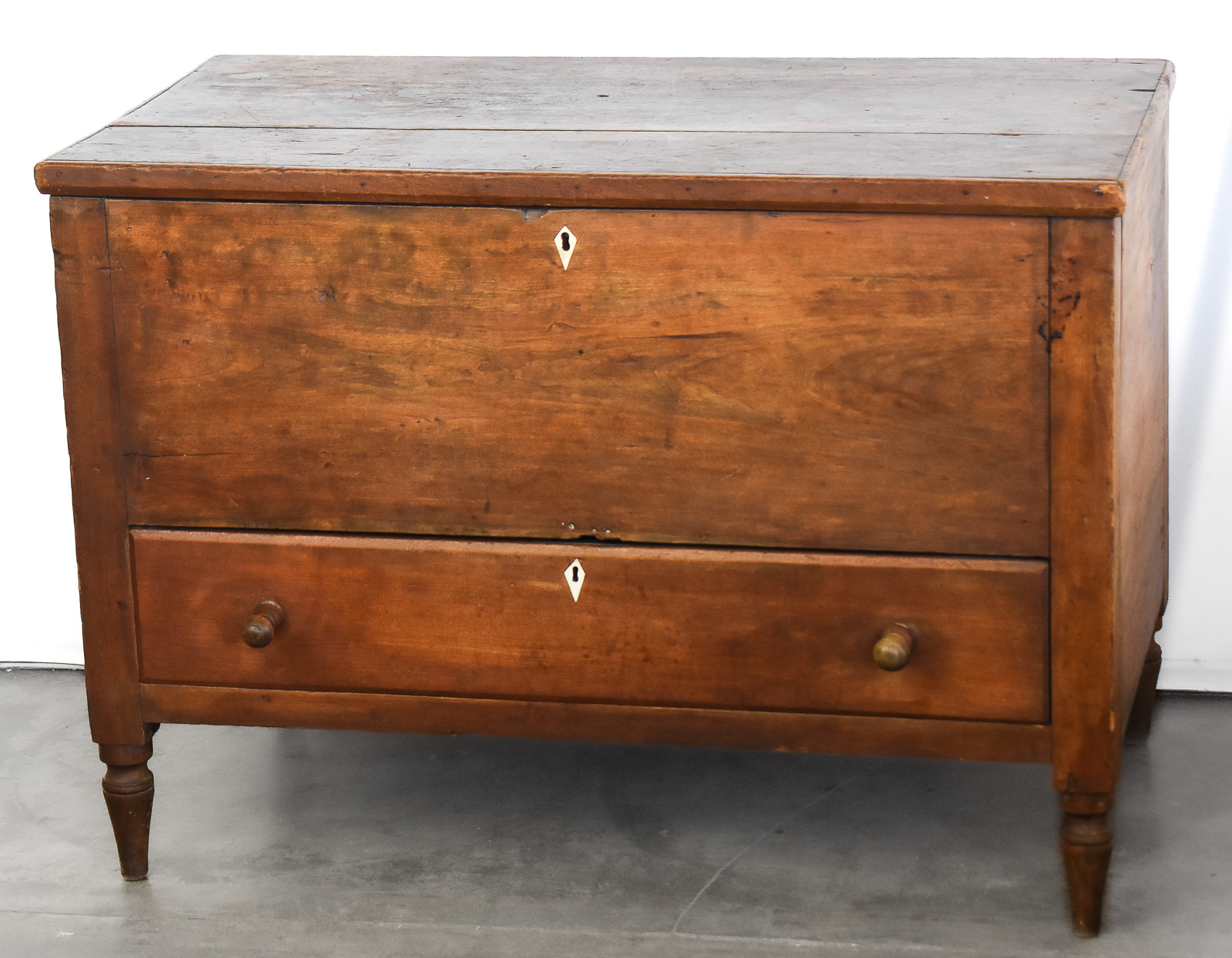 ANTIQUE FIRWOOD SUGAR CHEST