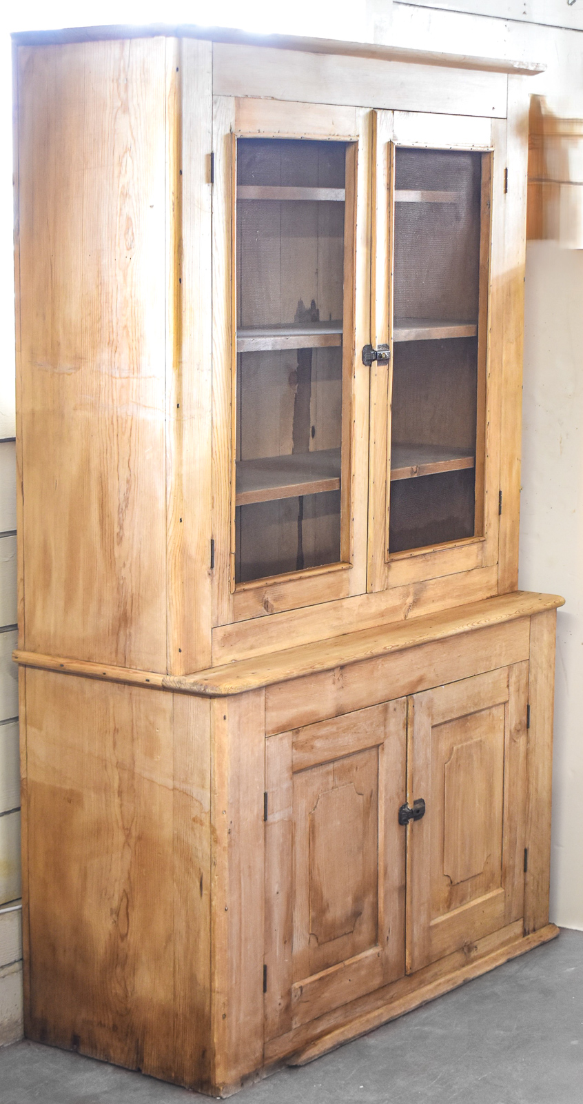 AMERICAN PRIMITIVE-STYLE PINE SCREENED STEP-BACK CUPBOARD