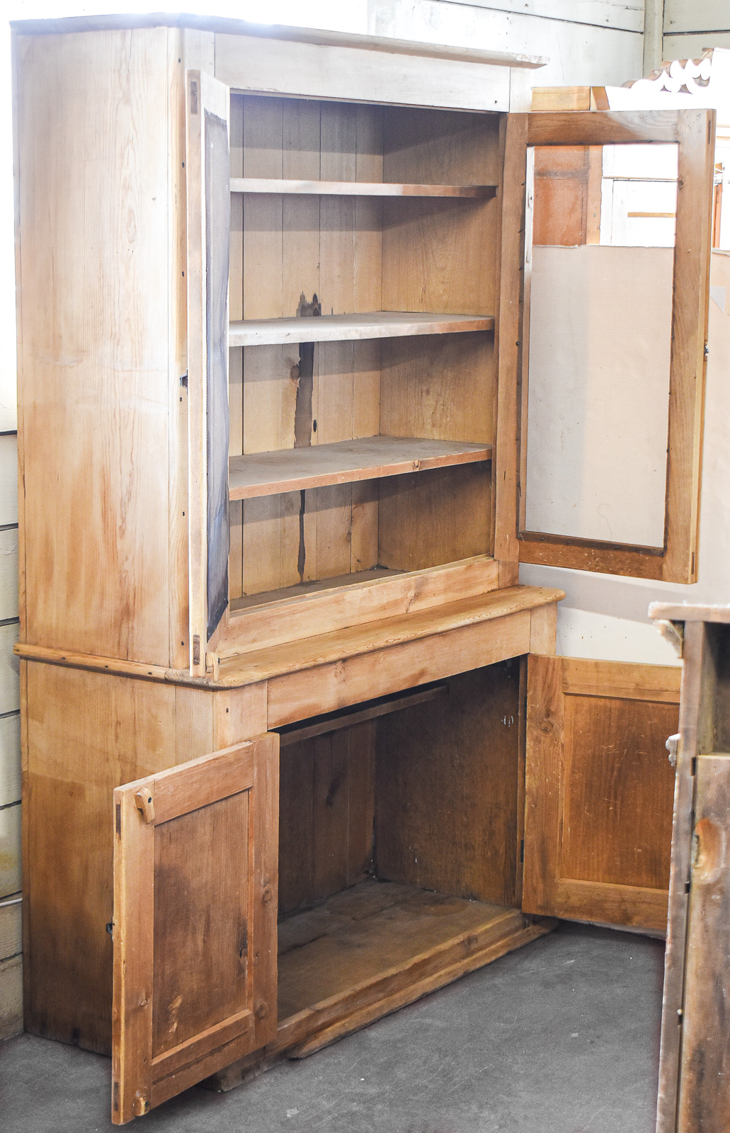 AMERICAN PRIMITIVE-STYLE PINE SCREENED STEP-BACK CUPBOARD