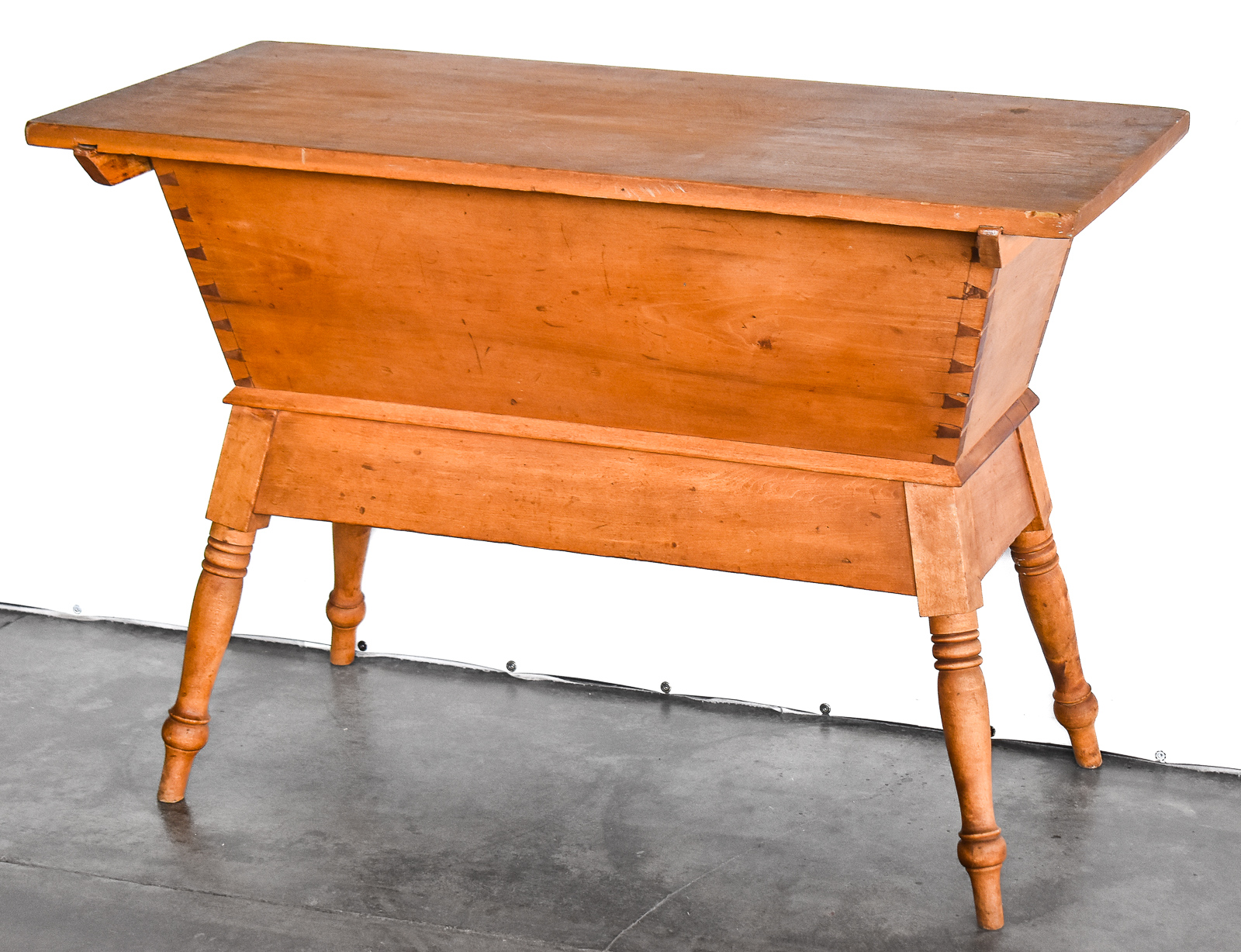 SOUTHERN STYLE PINE DOUGH TROUGH