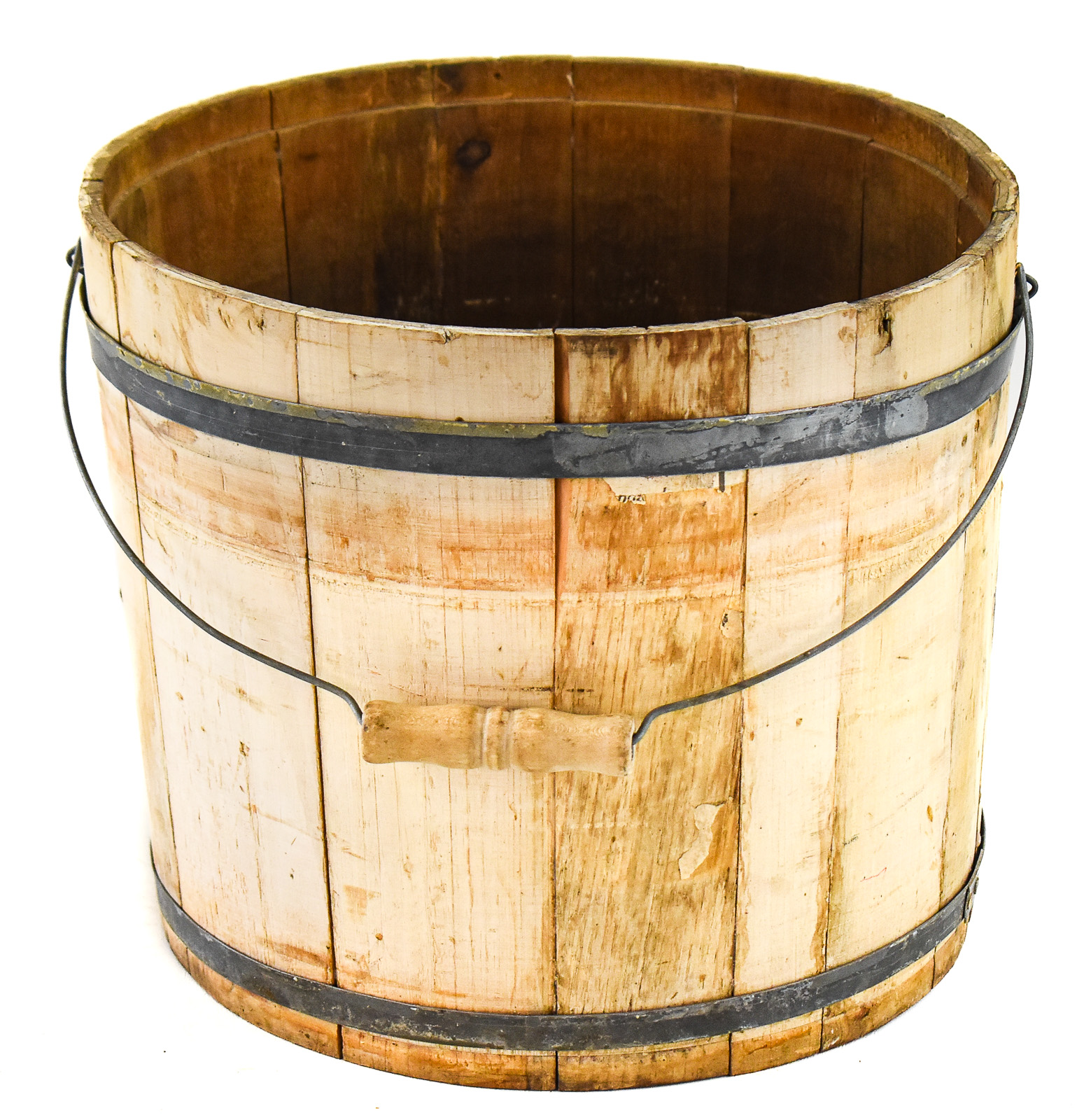 RAW PINE STAVE PLANT BUCKET