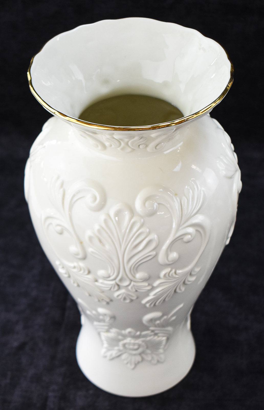 LENOX GEORGIAN COLLECTION PORCELAIN TALL VASE