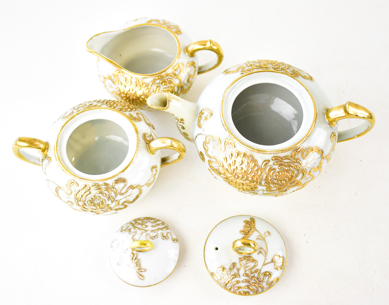 NAGOYA SHOFU NIPPON GOLD PORCELAIN TEA SET