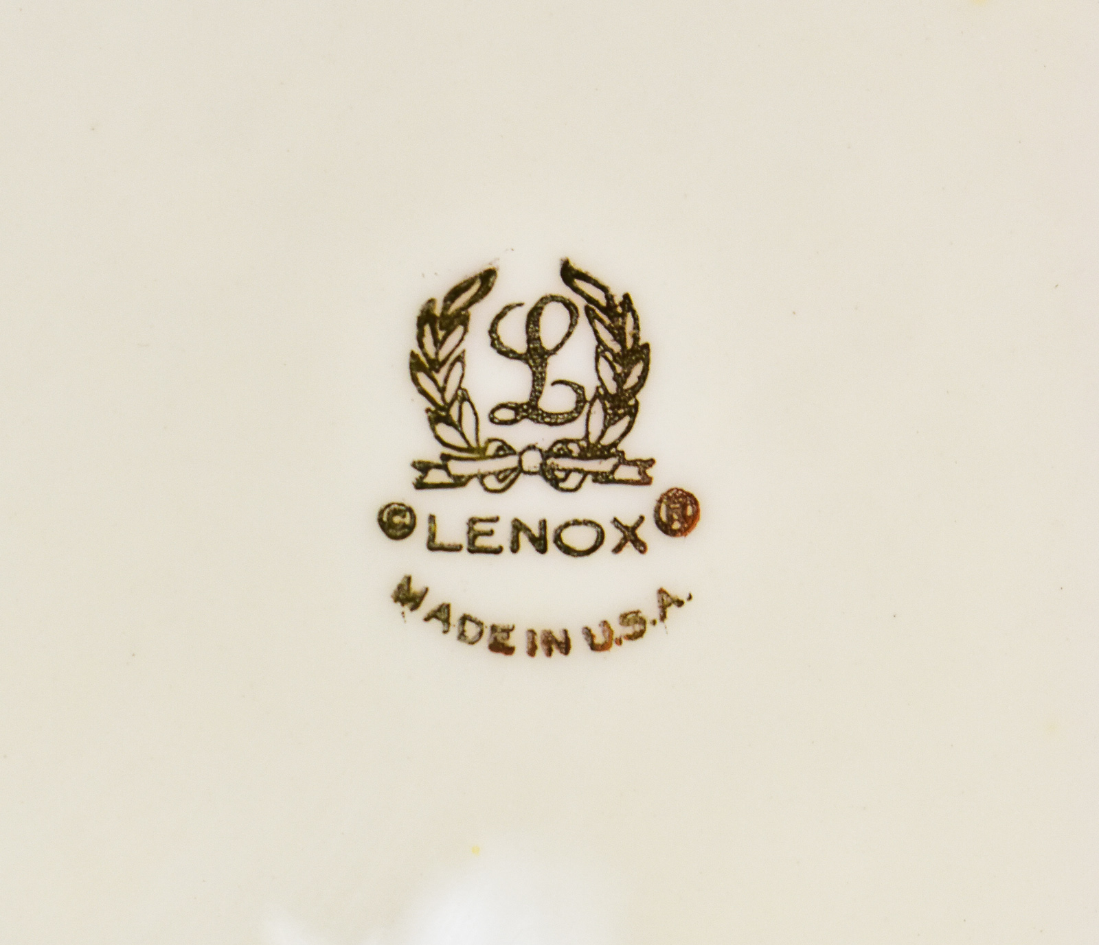 LENOX TRACERY COLLECTION PEDESTAL & CENTERPIECE BOWL, & LENOX "SPIRIT OF PEACE" FIGURINE