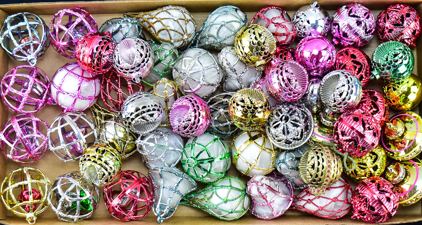 LARGE MID-CENTURY COLLECTION OF BRADFORD PLASTIC FILIGREE, CAGE & ANGEL HAIR ORNAMENTS