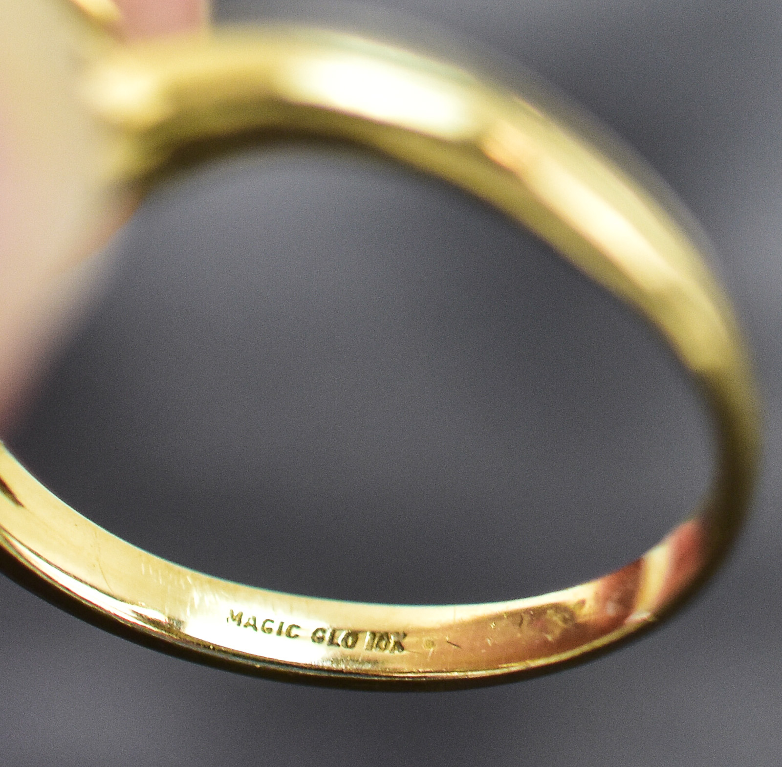 T&C 10KT GOLD RING