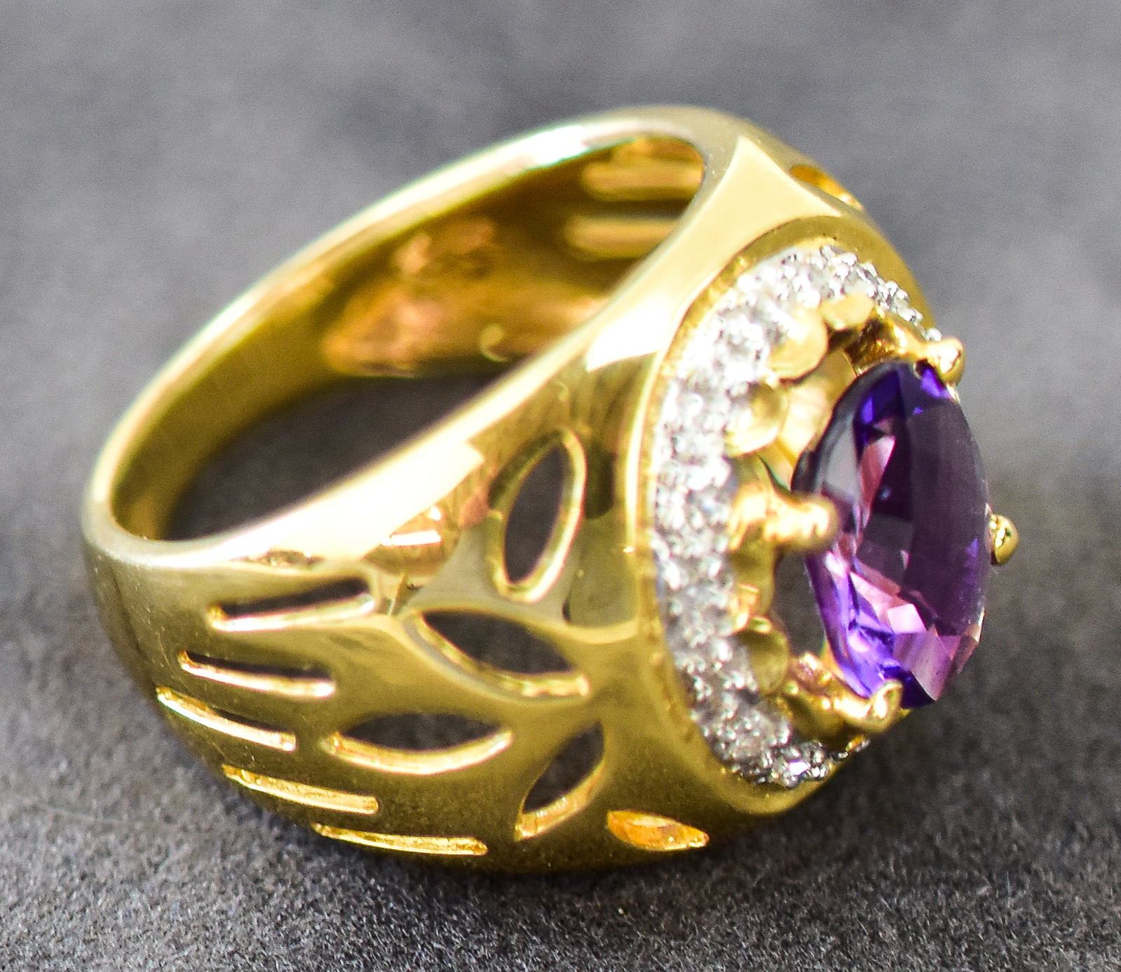 14KT GOLD AMETHYST BISHOP RING