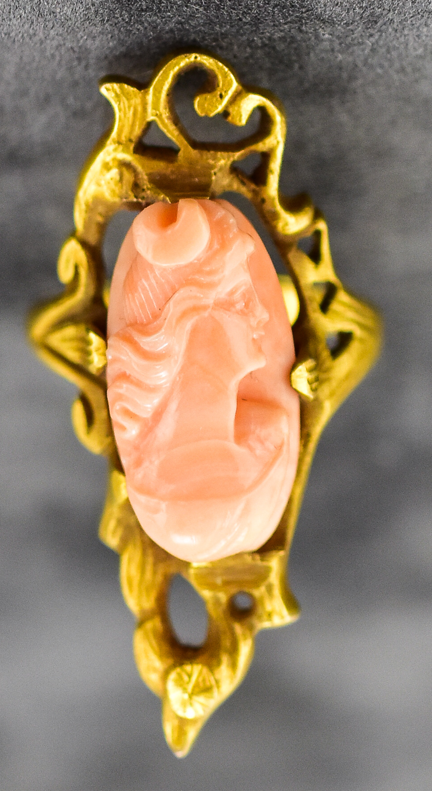 ART NOUVEAU 14KT GOLD CARVED ANGEL SKIN CORAL CAMEO