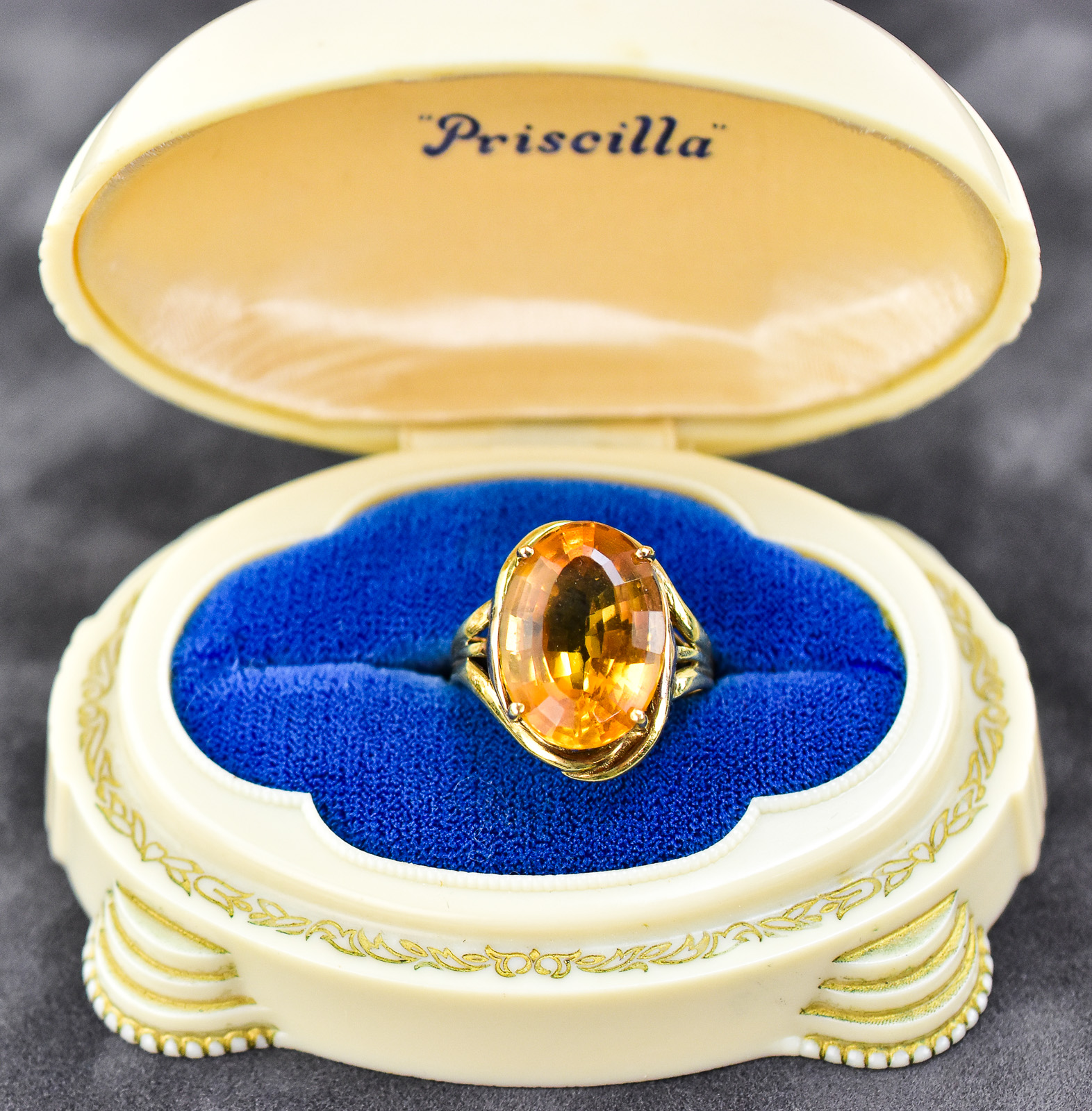 14KT GOLD CITRINE COCKTAIL RING