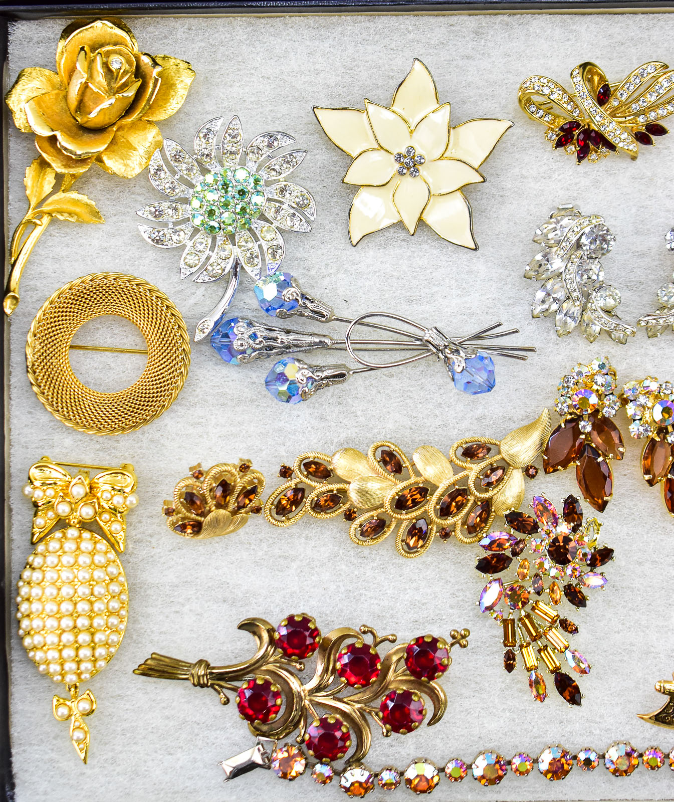 RHINESTONE COSTUME JEWELRY ASSORTMENT; JOAN RIVERS, KRAMER, EISENBERG ICE, ETC