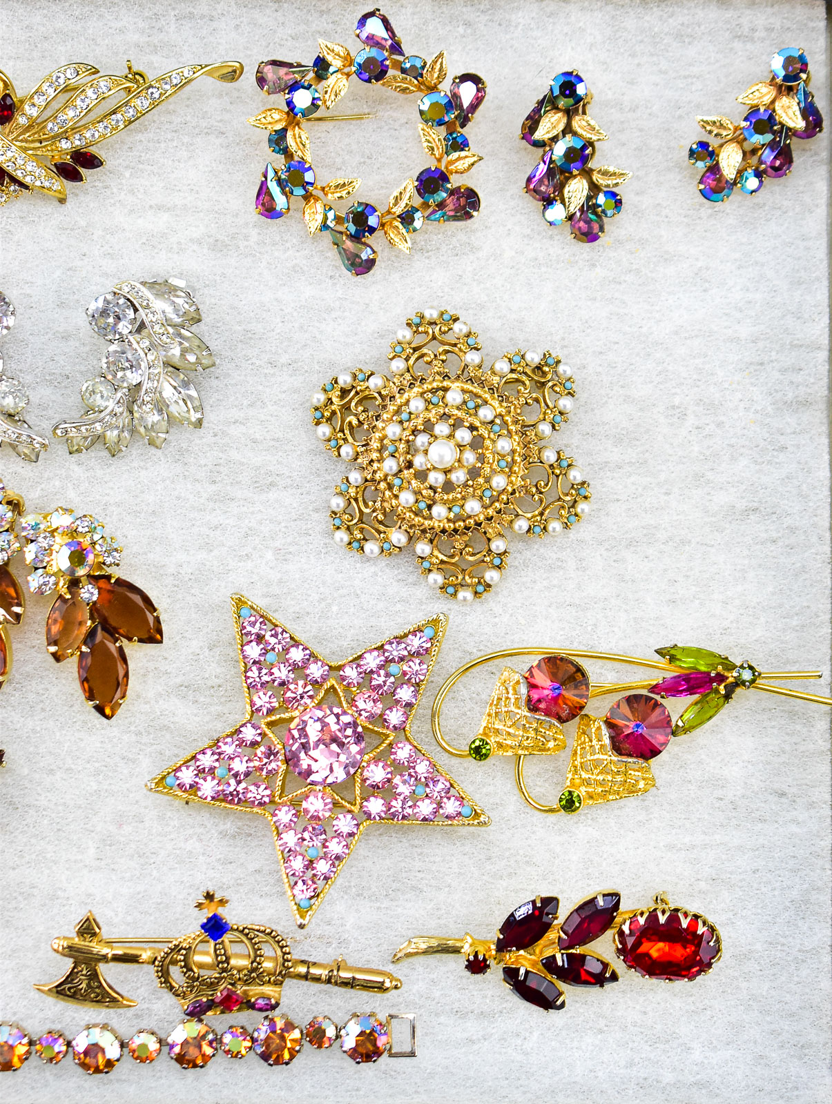 RHINESTONE COSTUME JEWELRY ASSORTMENT; JOAN RIVERS, KRAMER, EISENBERG ICE, ETC
