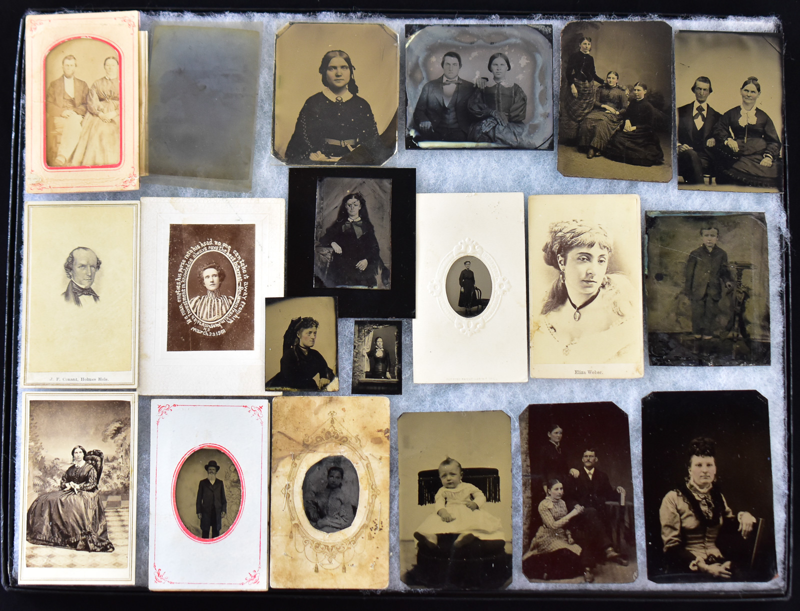 COLLECTION OF 19TH CENTURY TIN TYPE PORTRAITS