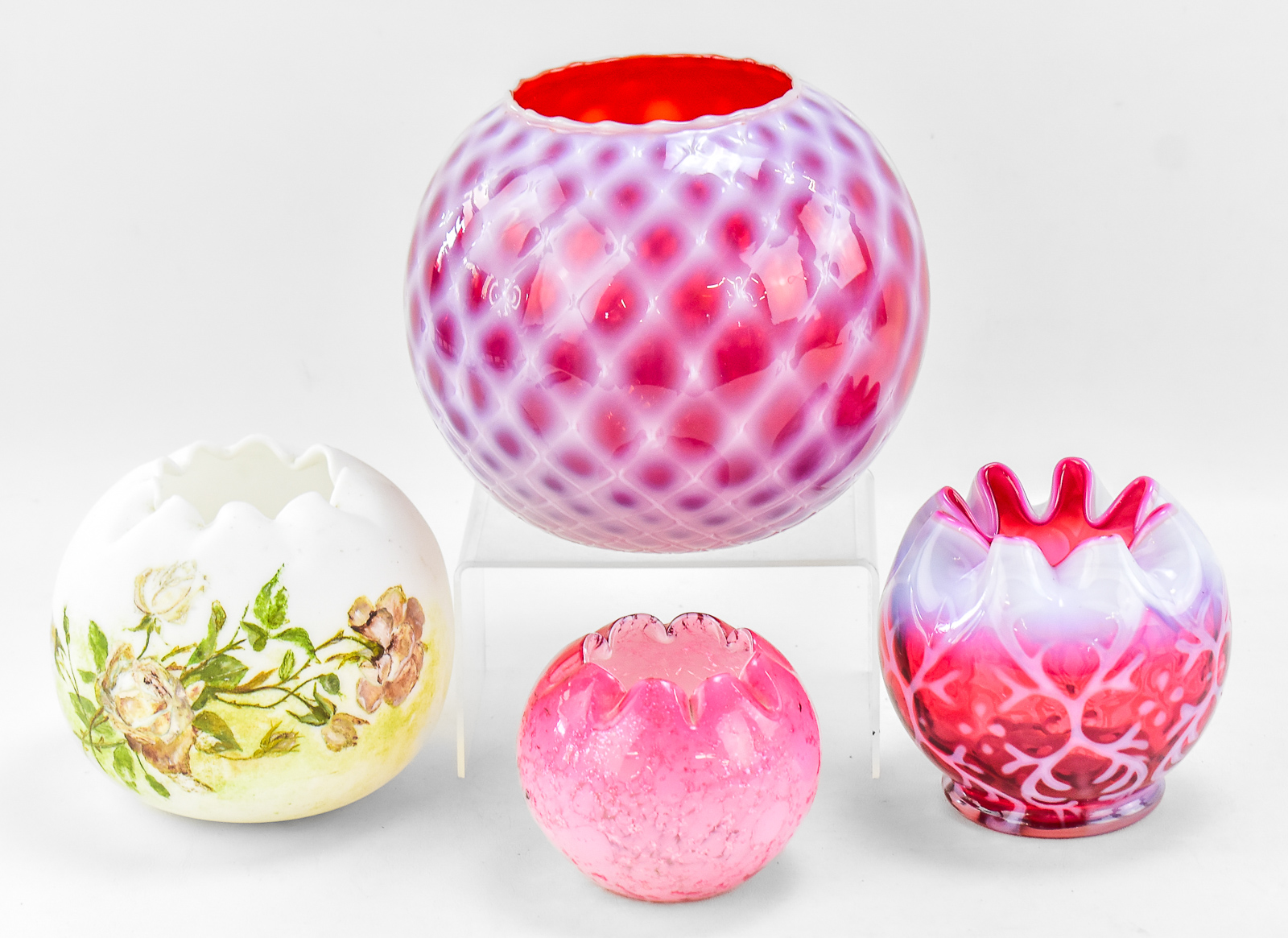 FOUR ART GLASS ROSE BOWLS: BOSTON AND SANDWICH GLASS COMPANY, FENTON