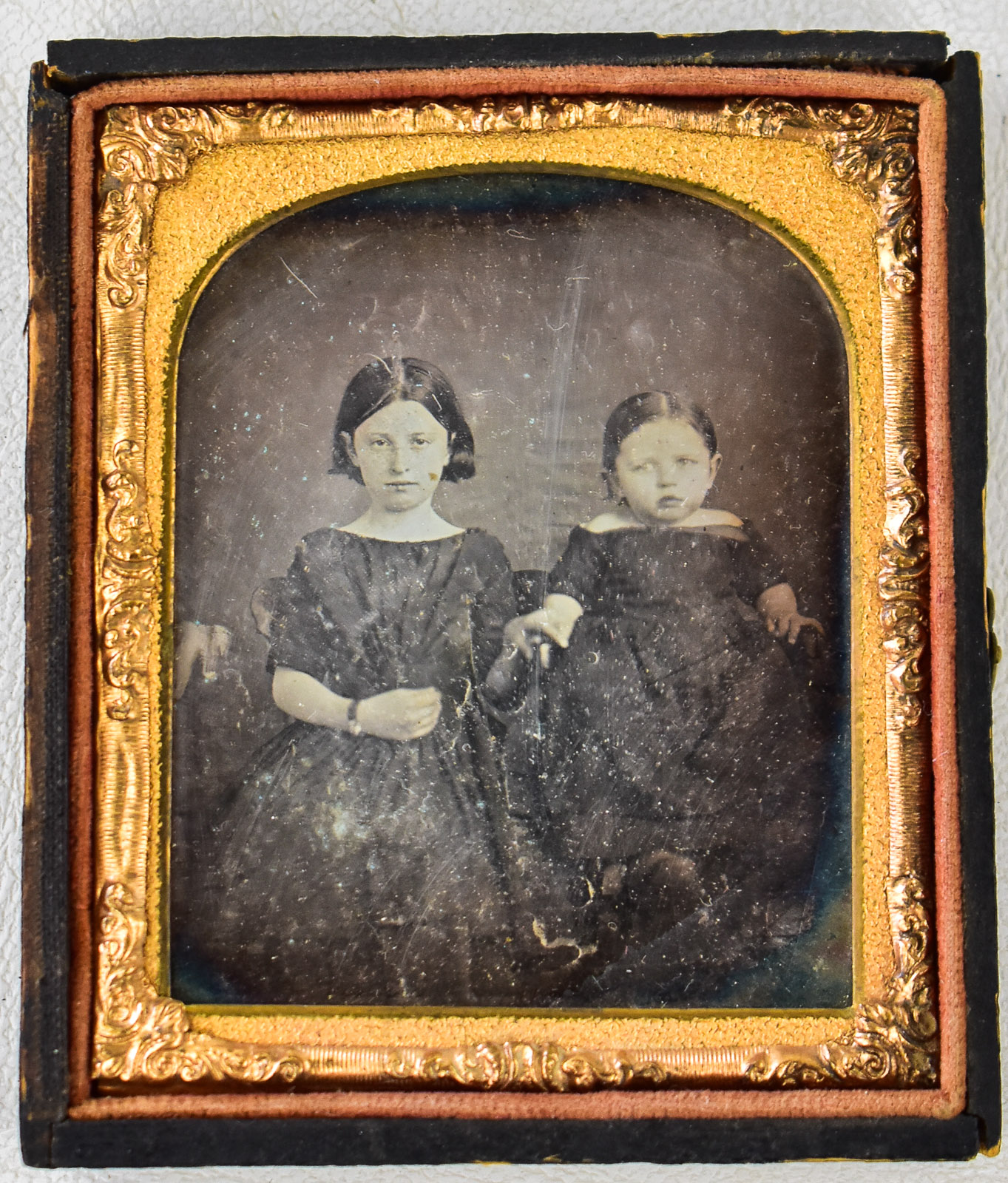HALF-CASED DAGUERREOTYPE OF TWO CHILDREN
