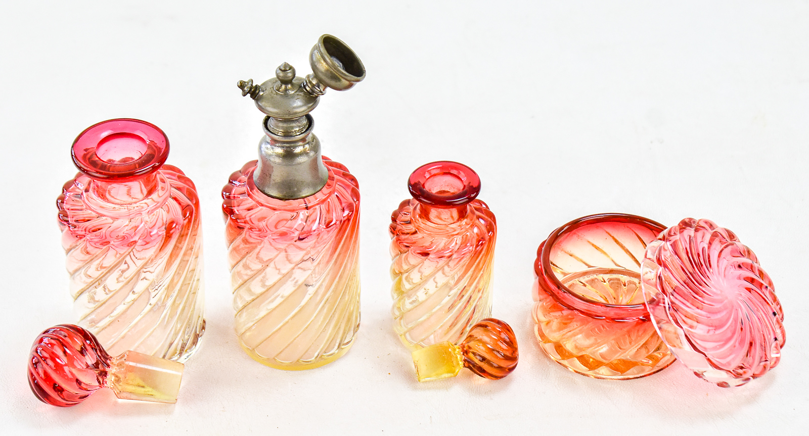BACCARAT ATTRB. CRYSTAL VANITY SET