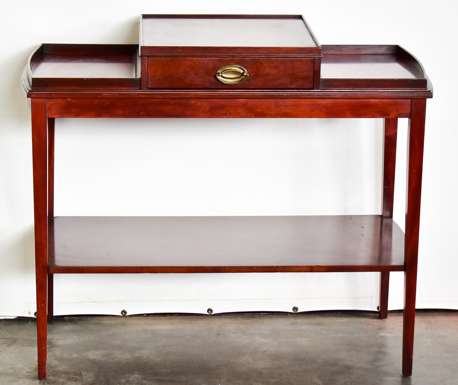 MERSMAN MAHOGANY THREE TEIR CONSOLE TABLE