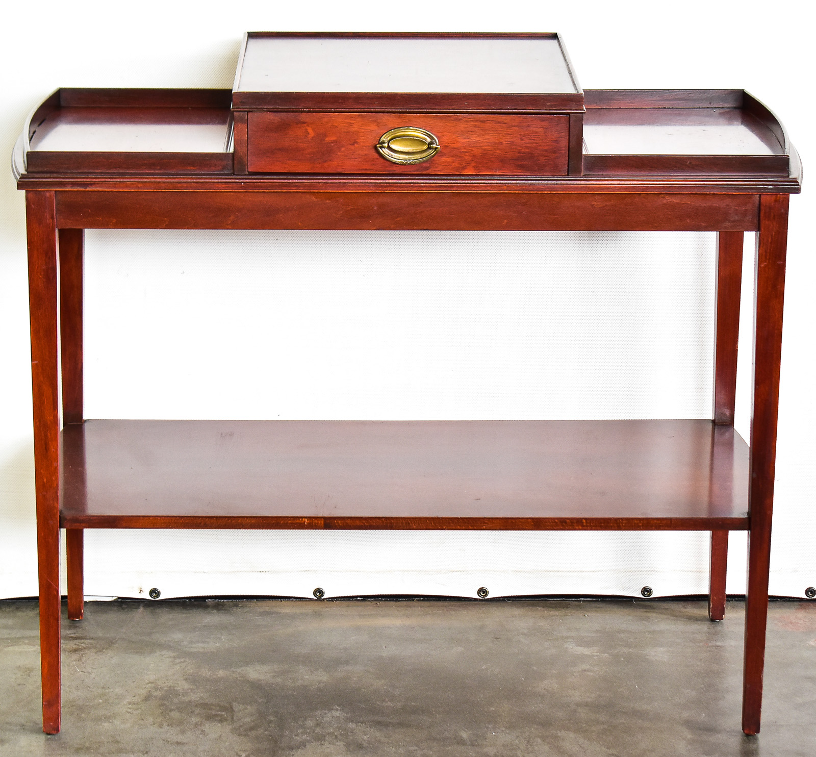 MERSMAN MAHOGANY THREE TEIR CONSOLE TABLE