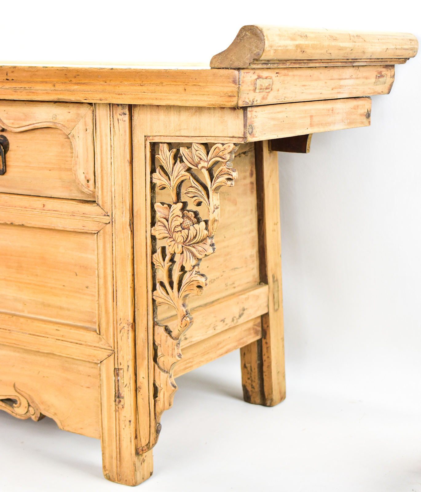CHINESE ELMWOOD ALTAR TABLE