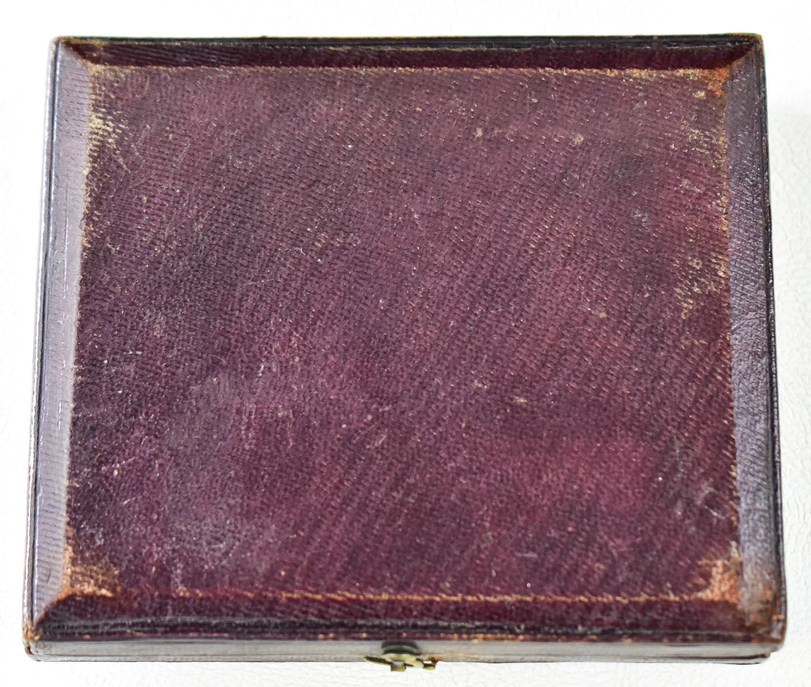 DAGUERREOTYPE PORTRAIT OF A WOMAN