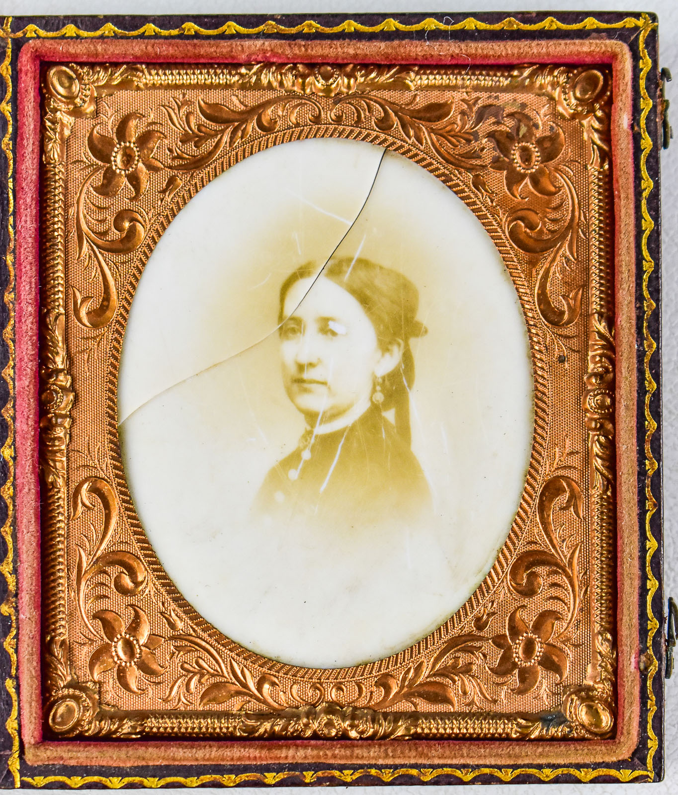 TRIO OF AMBROTYPES DEPICTING WOMAN