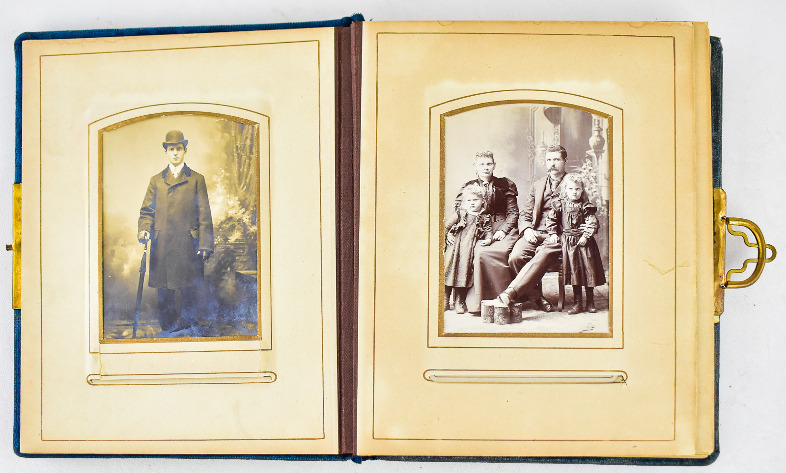ALBUM OF CARTE DE VISTES &TIN TYPES