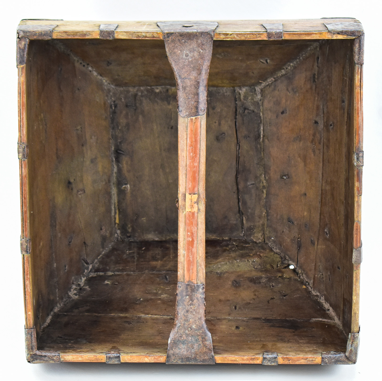 CHINESE GRAIN HARVEST BUCKET, 19TH CENTURY