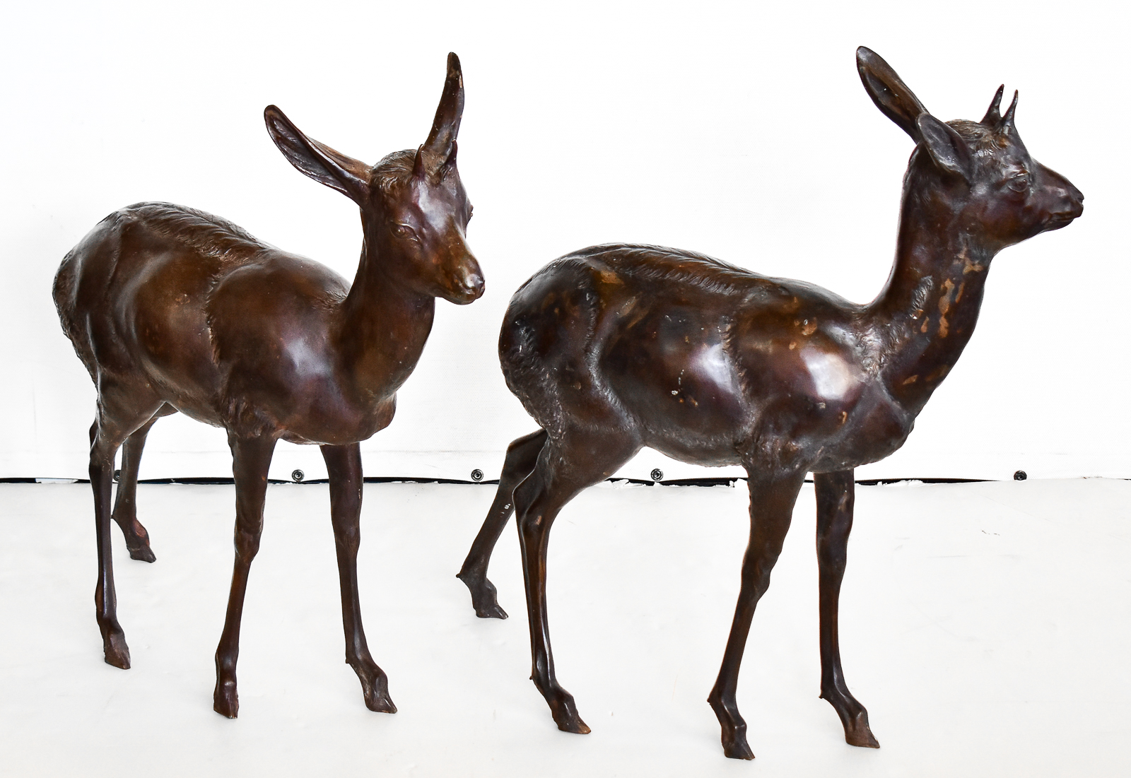 BRONZE PAIR OF HORNED ROE DEER