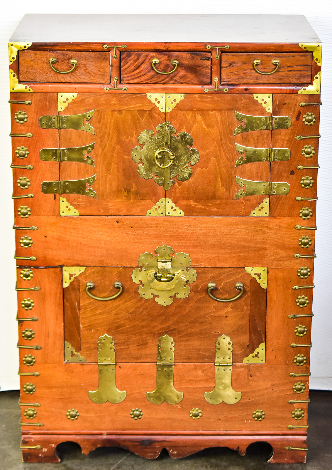 KOREAN TANSU CHEST
