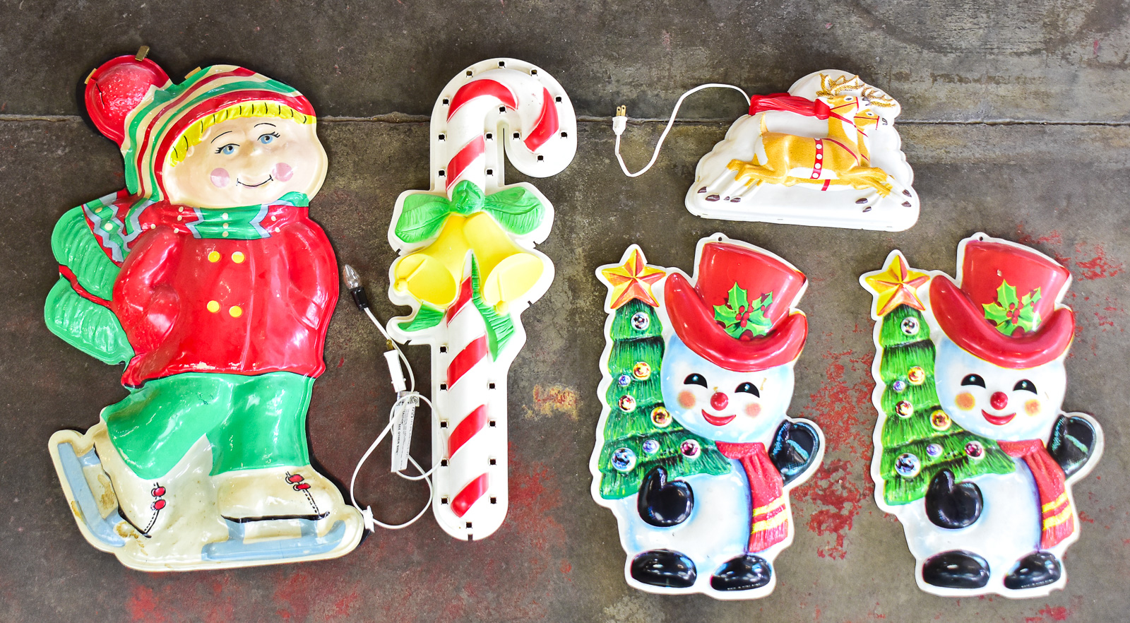 VACUFORM CHRISTMAS LIGHTS & LIGHT COVERS