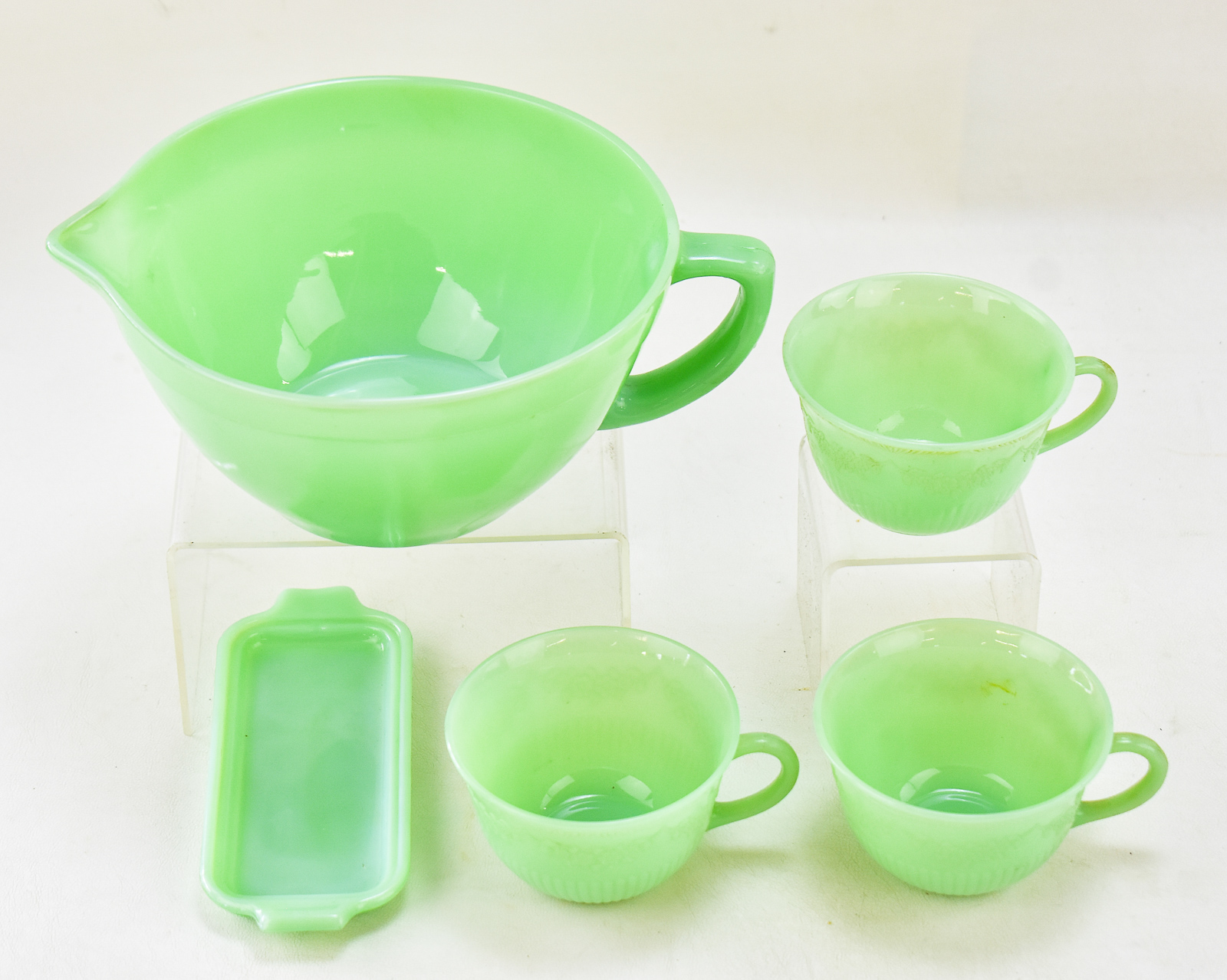 ANCHOR HOCKING FIRE-KING JADEITE OVEN WARE