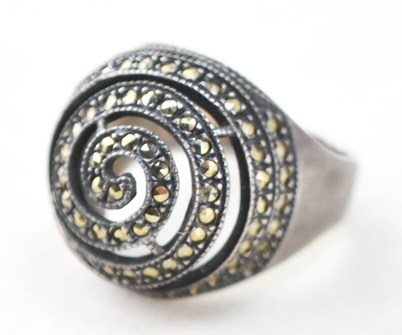 STERLING SILVER MARCASITE SPIRAL RING
