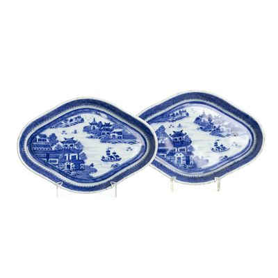 Pair of small porcelain dishes from China, Jiaqing. China, Jiaqing, export porcelain with blue 