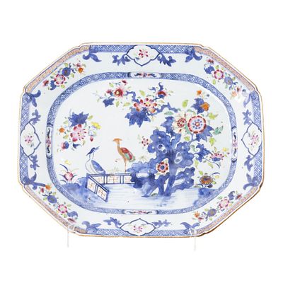 Large 'Heron' platter in Chinese porcelain, Qianlong. China, Qianlong, polychrome decoration and 