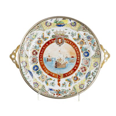 Plate "Fourth centenary of the discovery of India" in Chinese export porcelain. China, Guangxu 